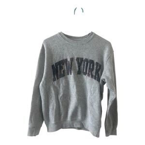 New York Gray Crewneck Sweatshirt M Fleece Lined